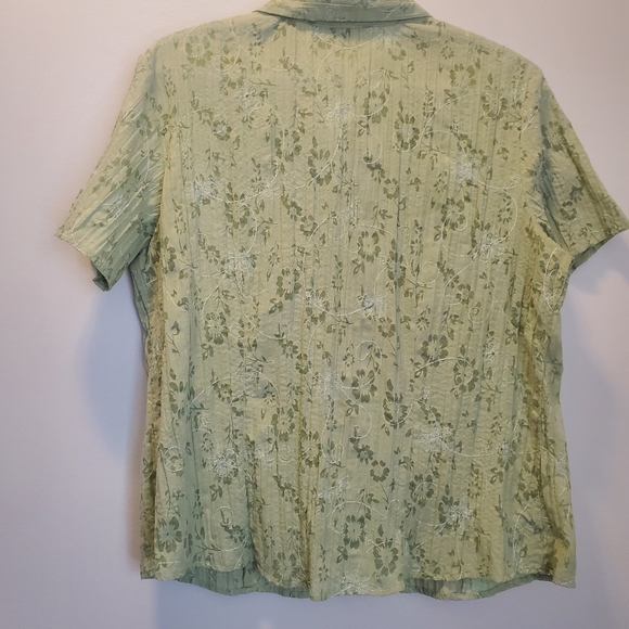 Lightweight shirt - Picture 2 of 3